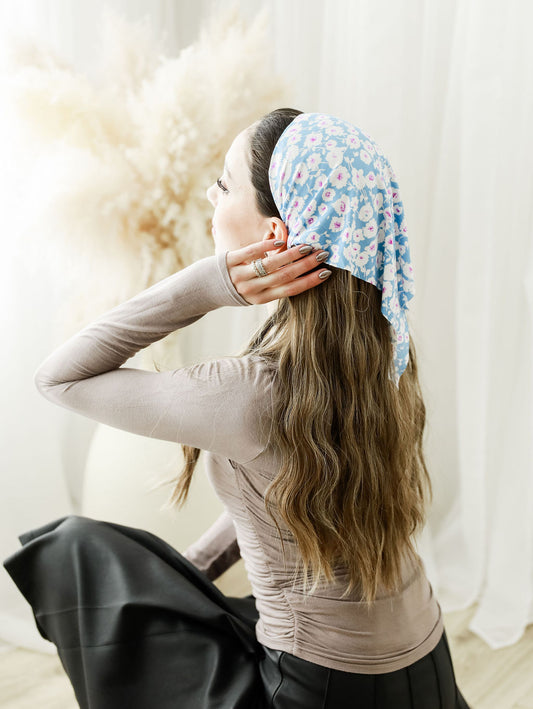 Light Blue Daisy Bandana