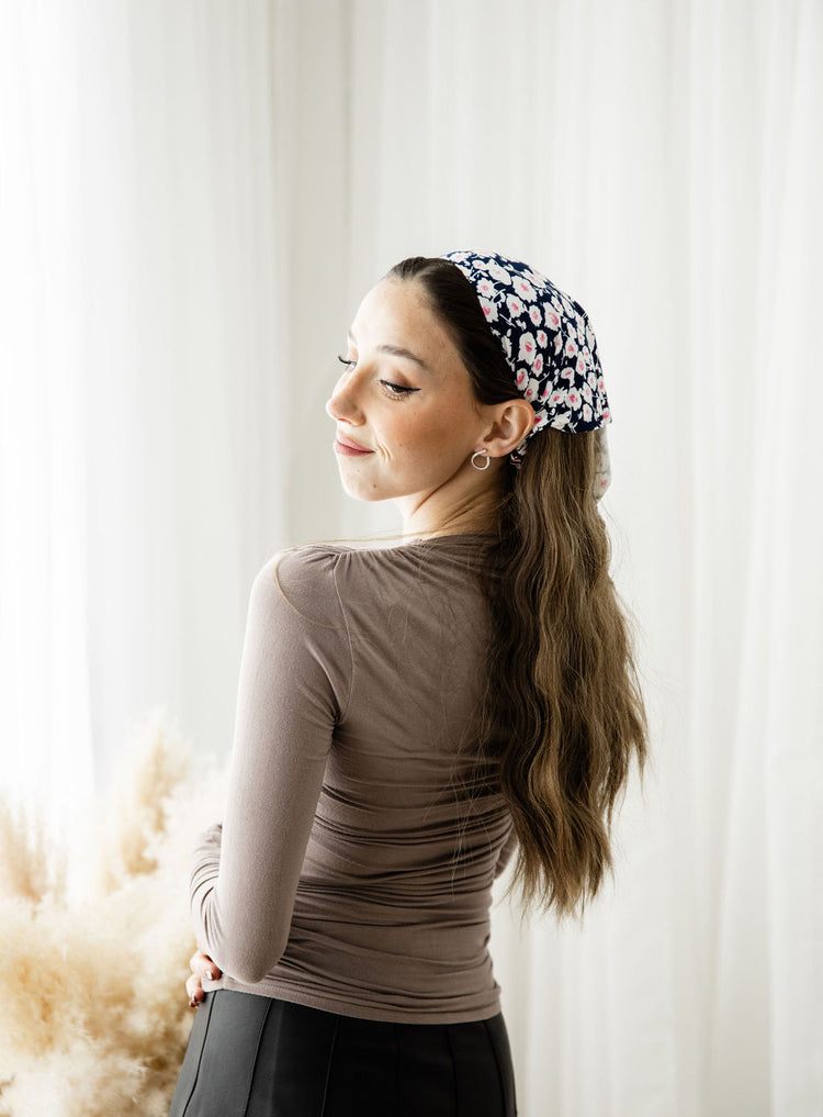 Navy Daisy Bandana