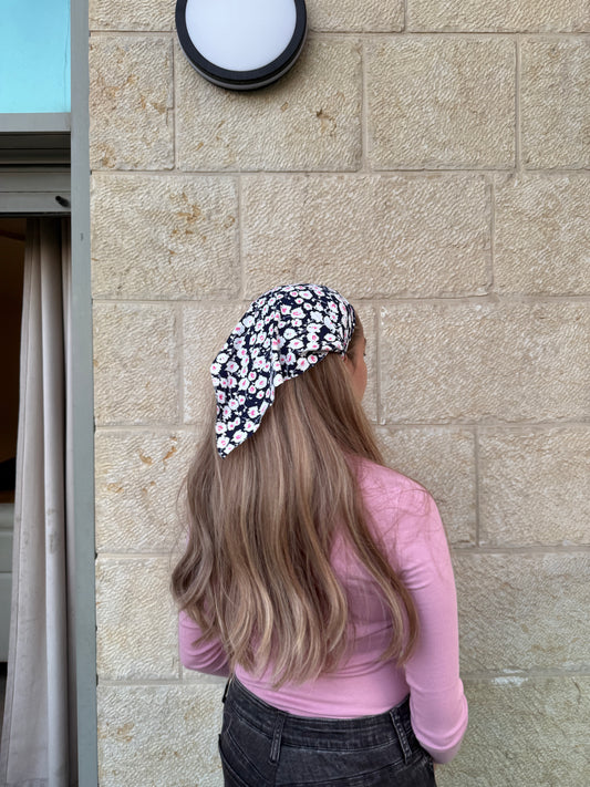 Navy Daisy Bandana